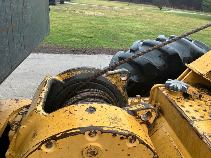 2012-deere-648-image-43