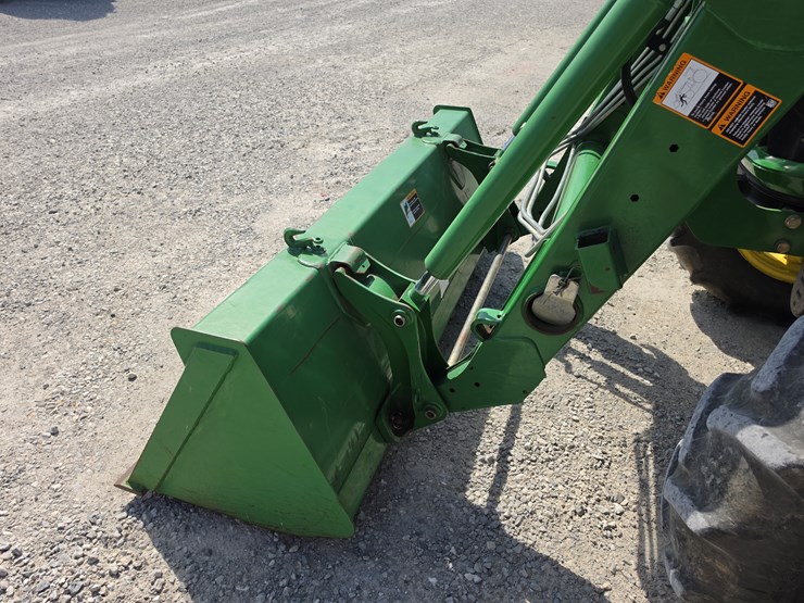 2009-john-deere-5101e-image-27