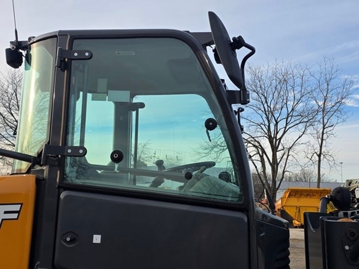 2021-case-221f-image-15