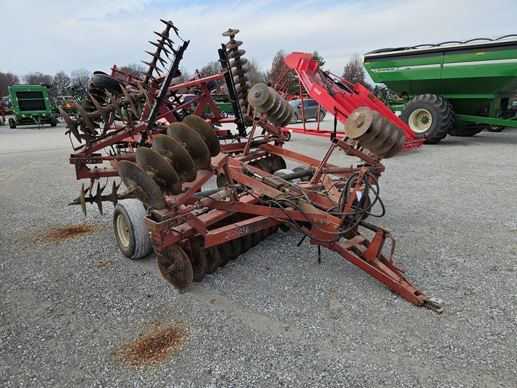 case-ih-475-image-1
