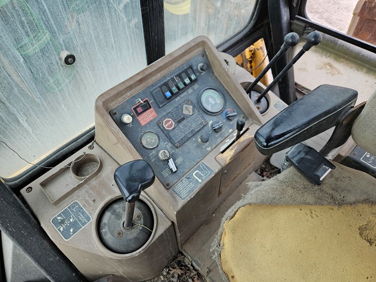 1991-john-deere-310d-image-12