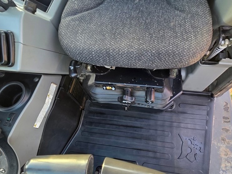 2019-bobcat-e55-image-59