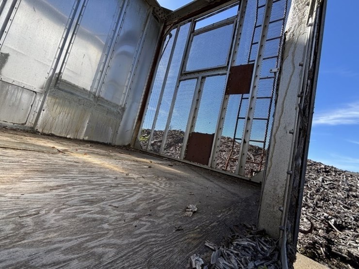 1991-columbia-tri-axle-possum-belly-chip-trailer-image-18