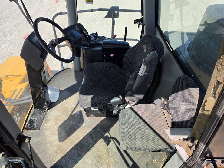 2005-challenger-sp185b-image-10