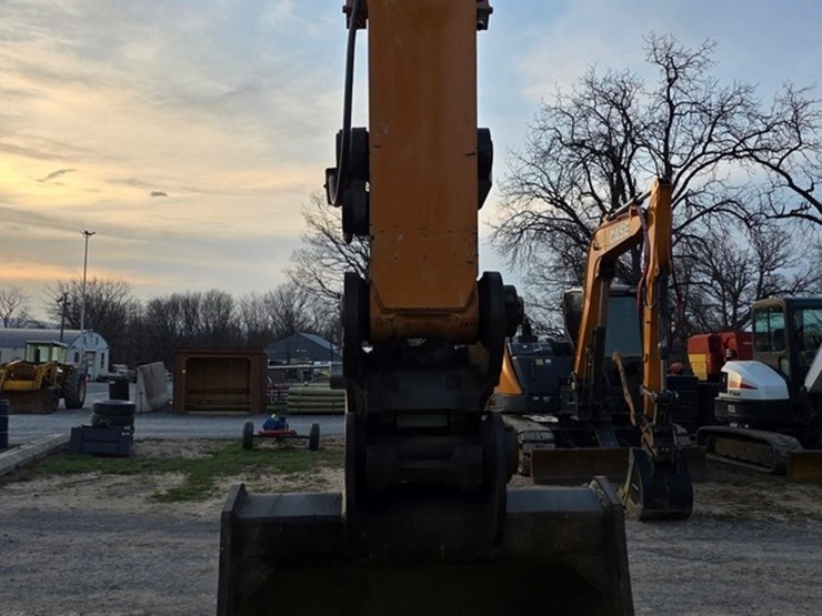 2022-case-cx250d-image-51