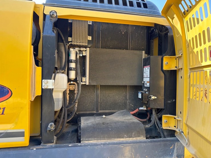 2023-kobelco-sk210-lc-11-image-23