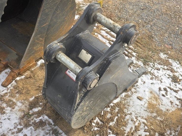 2020-new-holland-e57c-image-88