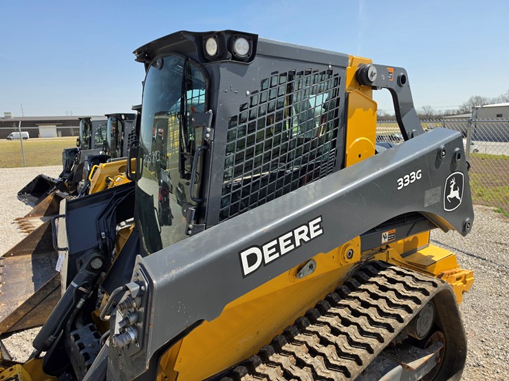 2023-deere-333g-image-13