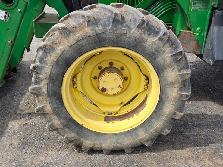 2002-john-deere-6420-image-30