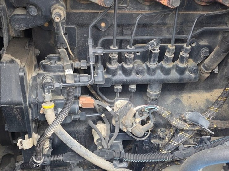 2011-genie-gth844-image-35