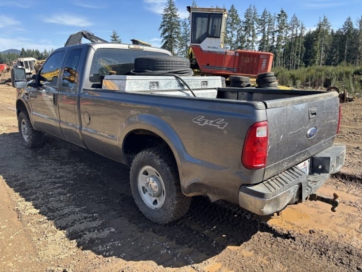 2008-ford-f250-xl-image-3