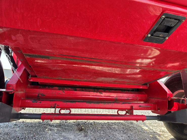 2012-massey-ferguson-2856a-image-10