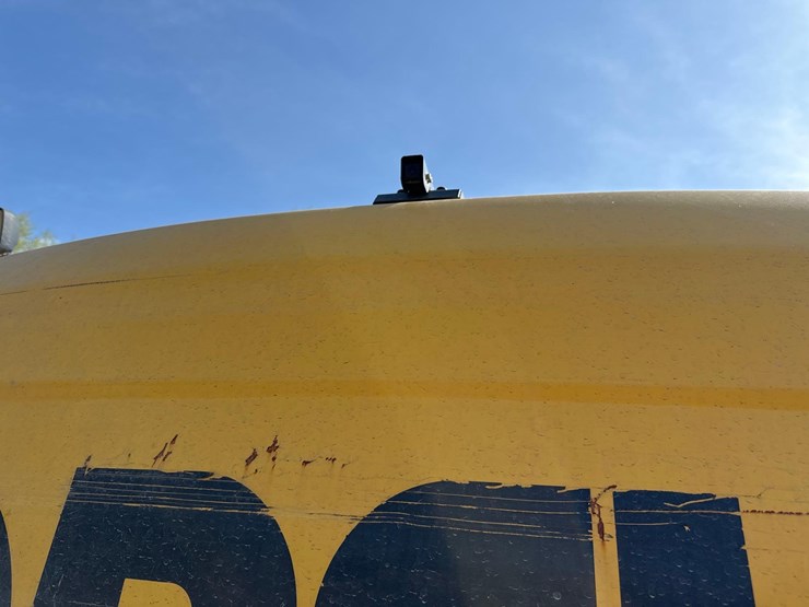 2023-kobelco-sk210-lc-11-image-25