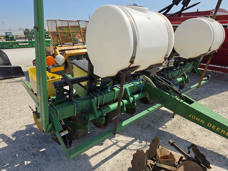 1988-john-deere-7200-image-16