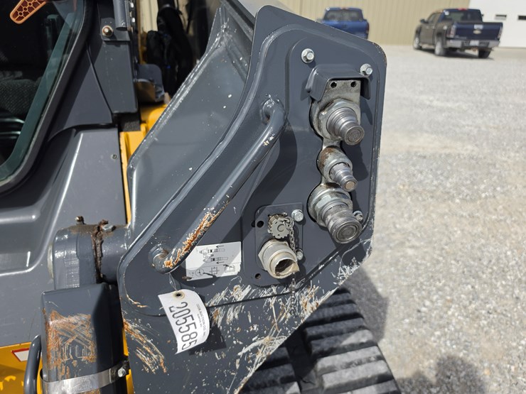 2018-deere-333g-image-6