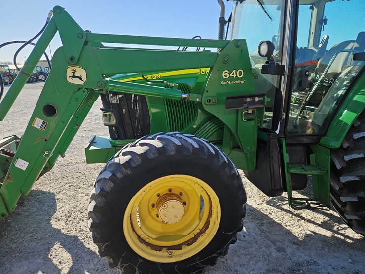 2002-john-deere-6420-image-23