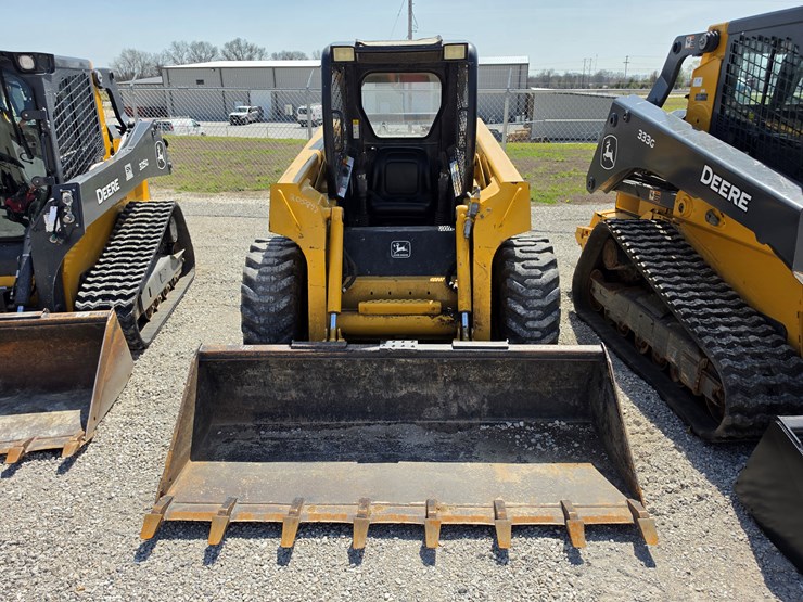 2002-john-deere-260-image-2