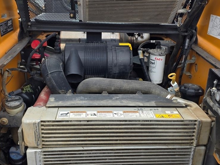 2022-case-tr340b-image-41