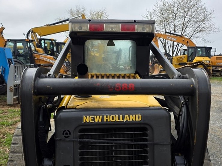 2010-new-holland-c185-image-21