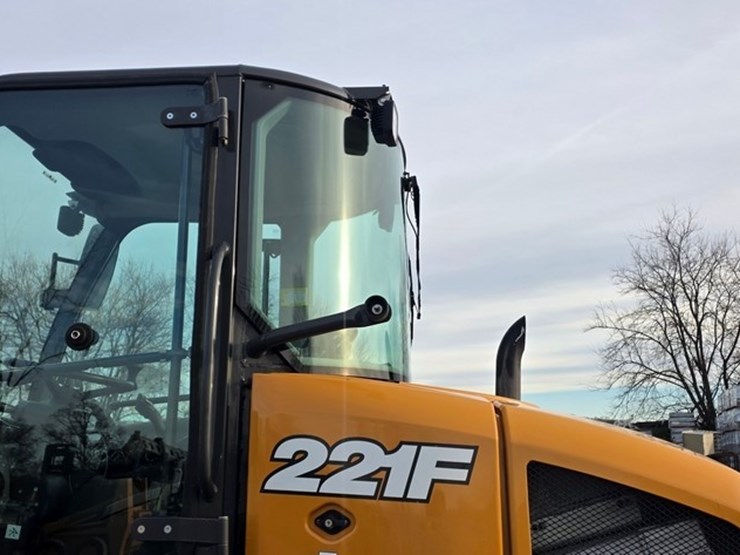 2021-case-221f-image-27