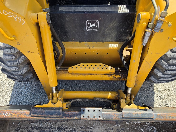 2002-john-deere-260-image-5