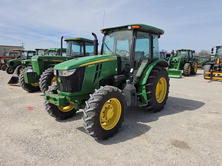 2016-john-deere-5100e-image-20