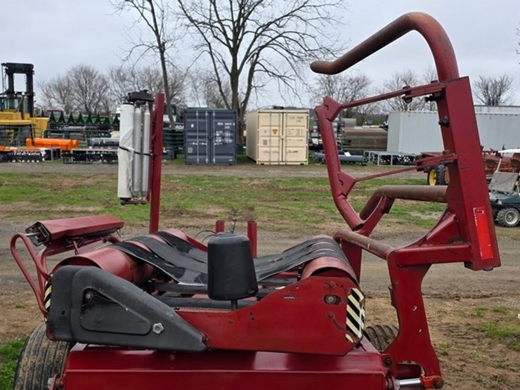 new-holland-b37p-image-13