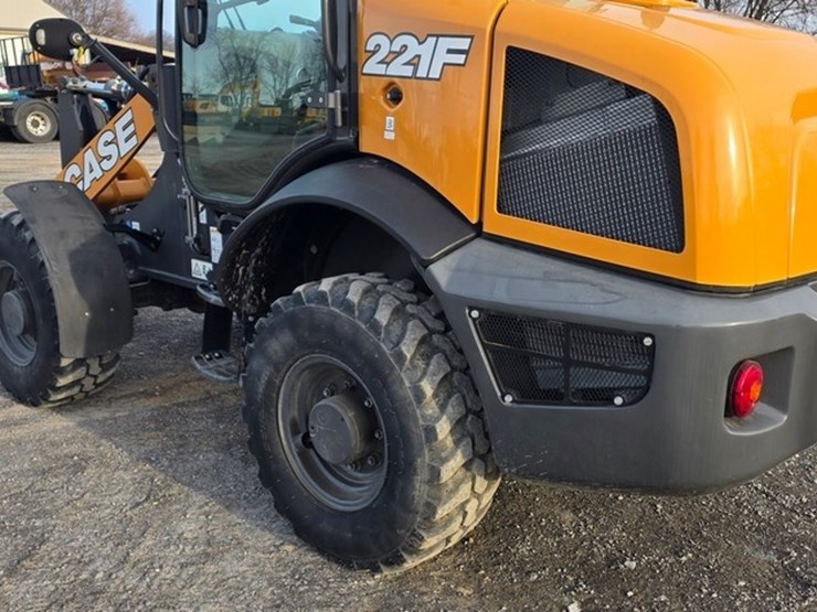 2021-case-221f-image-23