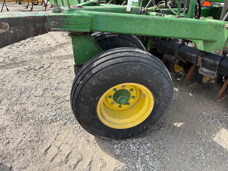 1992-john-deere-750-image-3