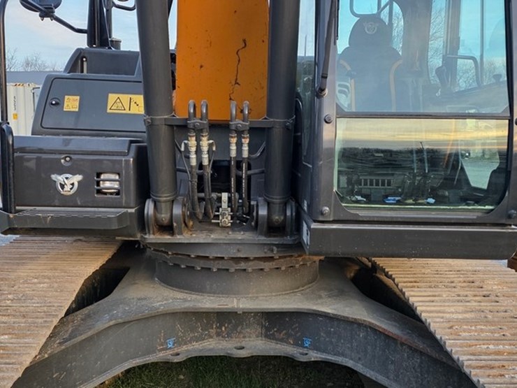 2022-case-cx250d-image-47