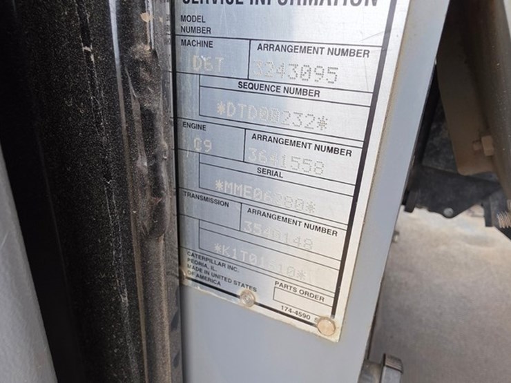 2012-caterpillar-d6t-xl-image-58