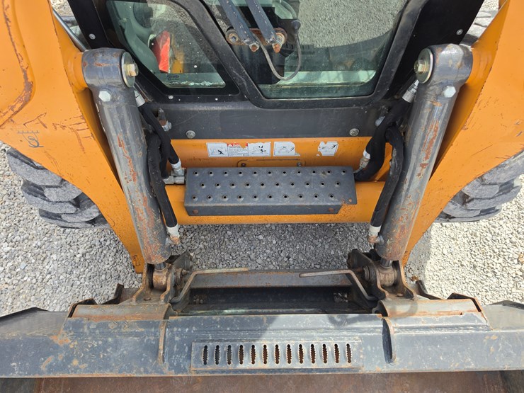 2017-case-sr175-image-5