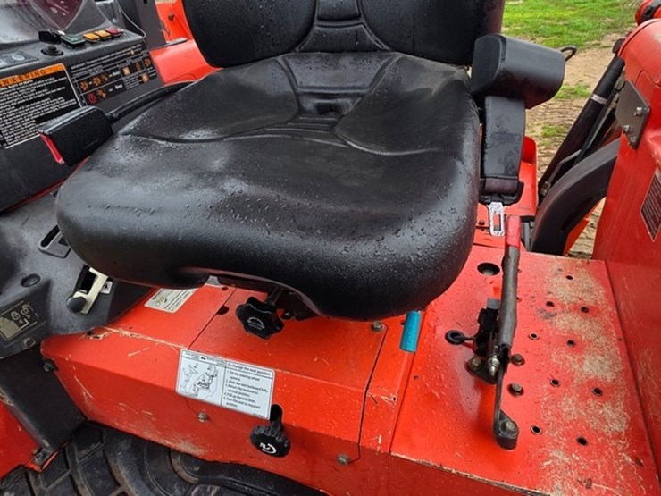 2018-kubota-l47-image-52