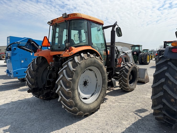 2004-agco-rt100a-image-7