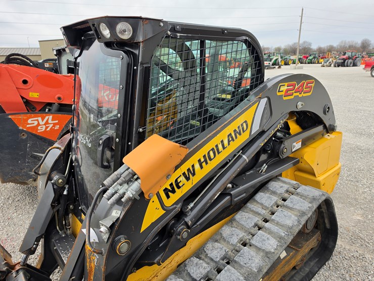 2018-new-holland-c245-image-24