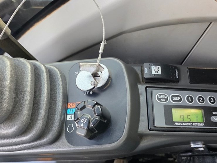 2021-case-cx80c-image-72