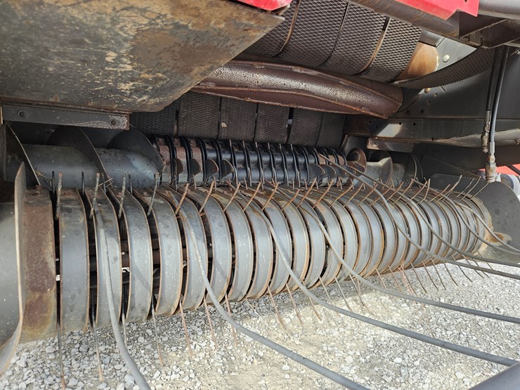 2015-massey-ferguson-2946-image-4