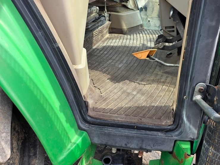 2002-john-deere-6420-image-48