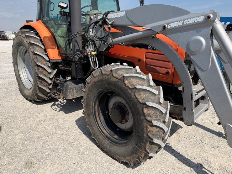 2004-agco-rt100a-image-5