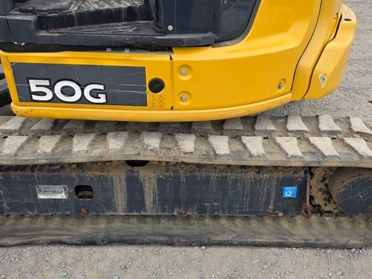 2019-deere-50g-image-17
