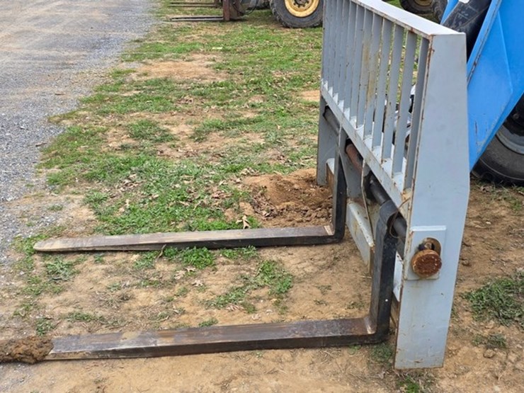 2011-genie-gth844-image-8