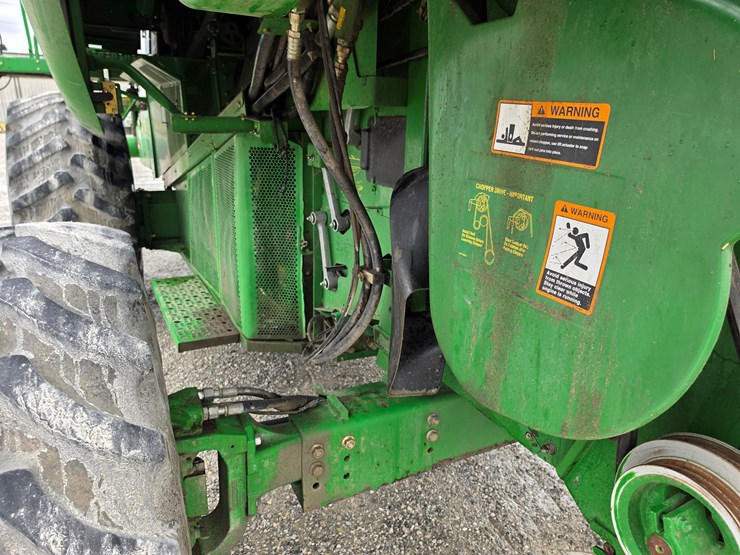 2006-john-deere-9560-sts-image-16