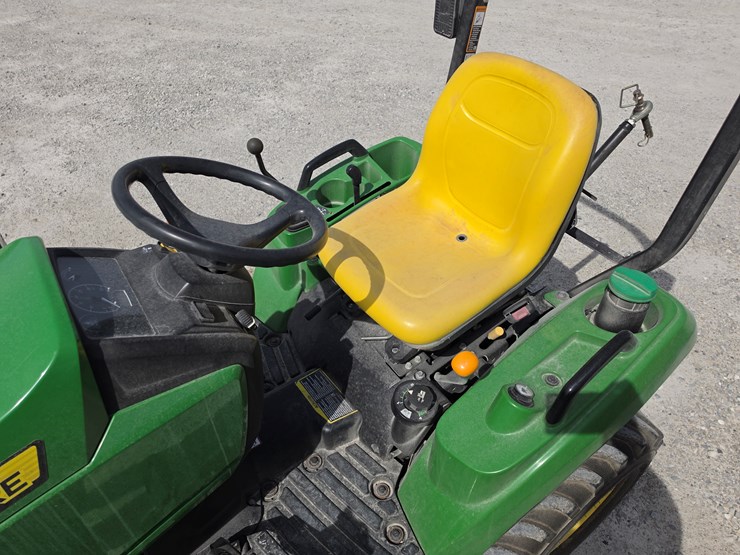 2018-john-deere-1023e-image-9