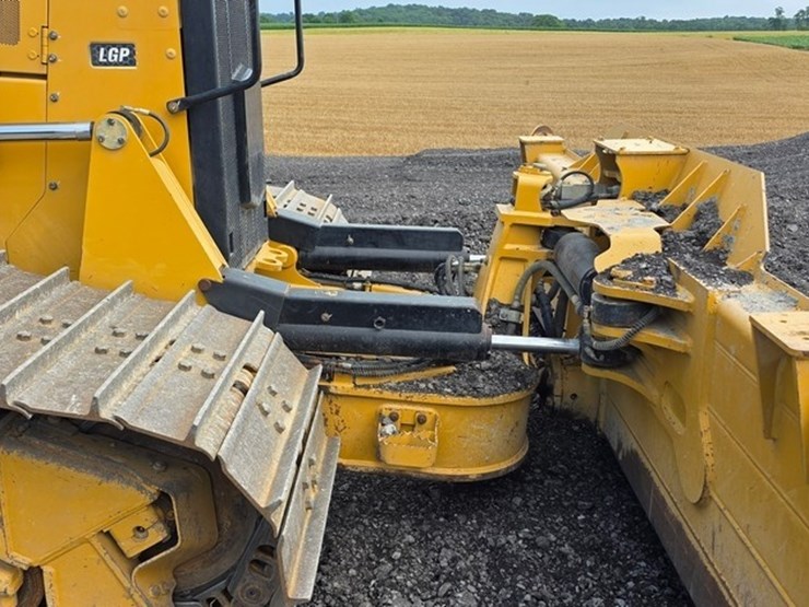 2021-caterpillar-d5-lgp-image-39