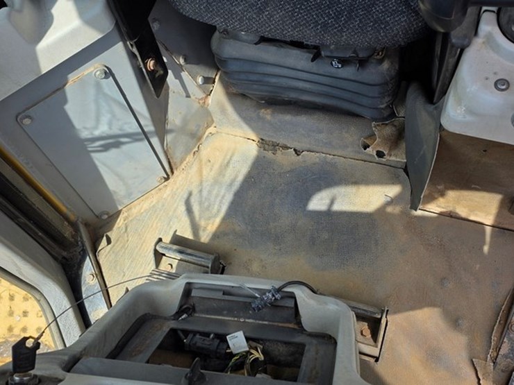 2012-caterpillar-d6t-xl-image-70