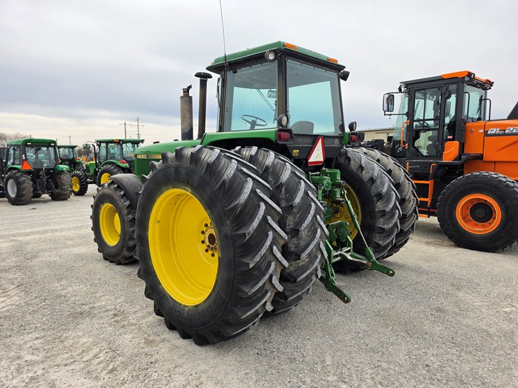 1988-john-deere-4650-image-11