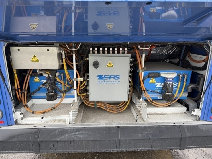 2012-gillig-40'-electric-transit-bus-image-13