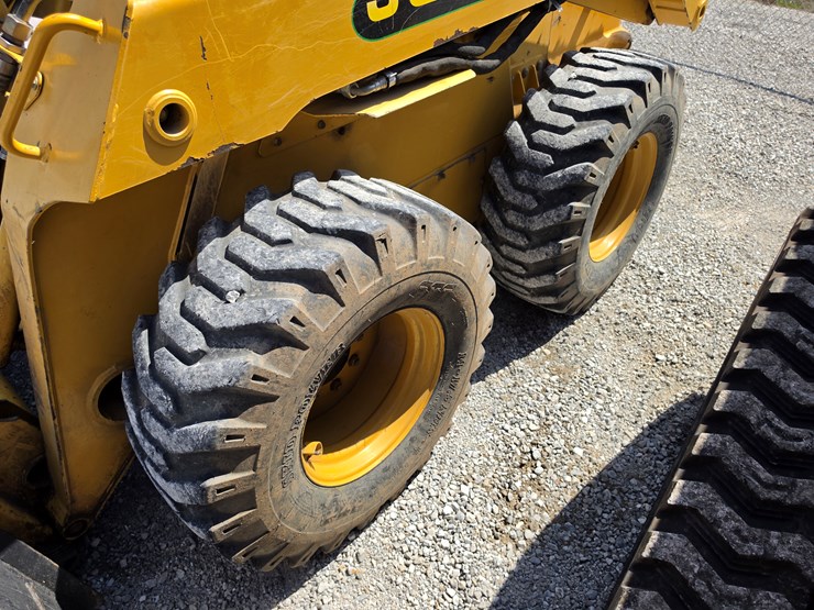 2002-john-deere-260-image-13