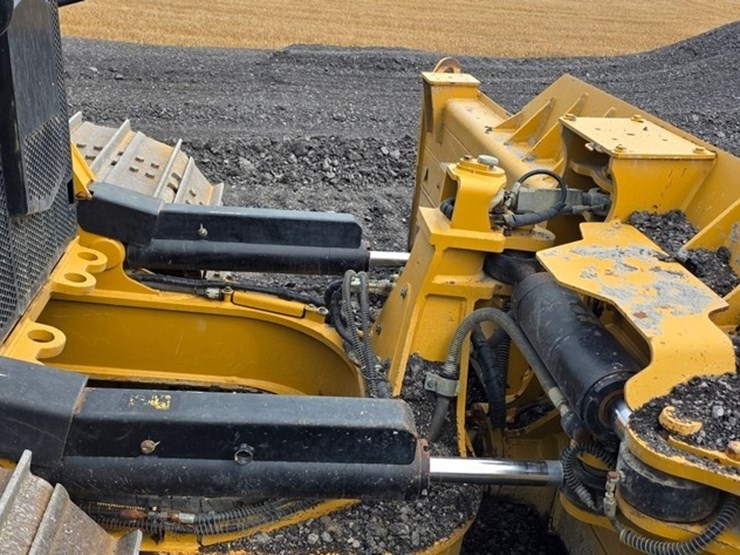 2021-caterpillar-d5-lgp-image-43