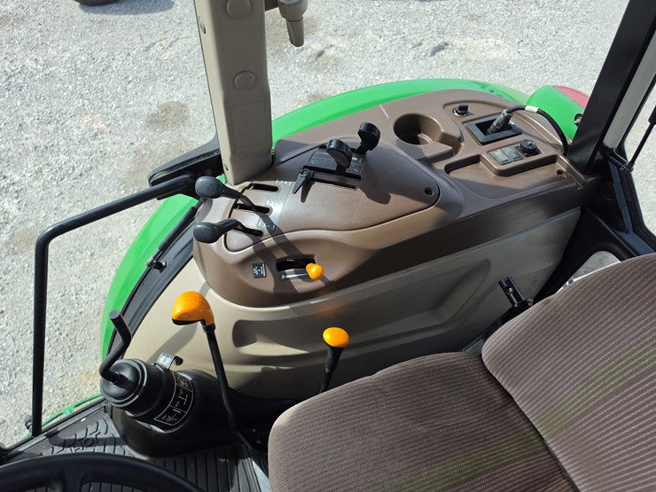 2005-john-deere-5525-image-15